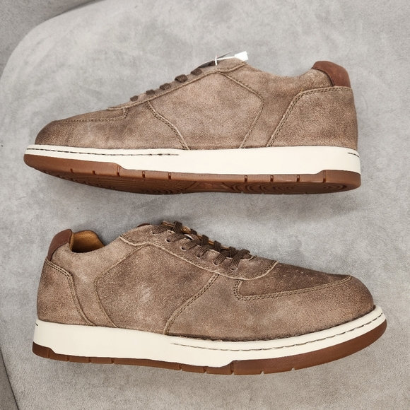 Born Sneakers Men's 10 Taupe Distressed Suede Captain Low Top Casual New $130